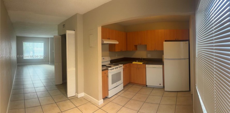 Таунхаус в Плантация, Флорида 2 спальни, 87.14м2 № 1956382