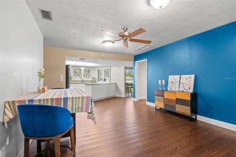 Villa ou maison à vendre à Seminole, Floride: 3 chambres, 187.2 m2 № 2229743 - photo 21