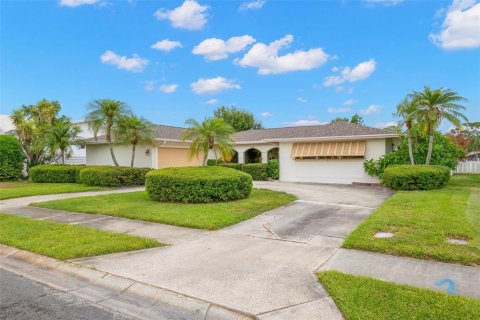 Villa ou maison à vendre à Seminole, Floride: 3 chambres, 187.2 m2 № 2229743 - photo 2