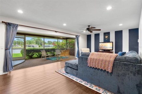 Villa ou maison à vendre à Seminole, Floride: 3 chambres, 187.2 m2 № 2229743 - photo 5