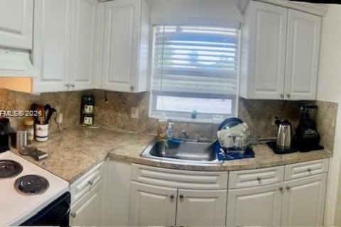 Condo in Davie, Florida, 2 bedrooms  № 2042055 - photo 4