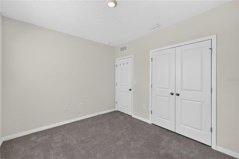 House in Wesley Chapel, Florida 4 bedrooms, 220.36 sq.m. № 2396498 - photo 25