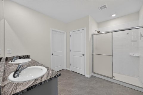 House in Wesley Chapel, Florida 4 bedrooms, 220.36 sq.m. № 2396498 - photo 21