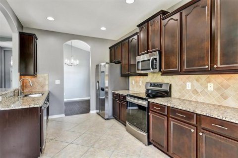 House in Riverview, Florida 3 bedrooms, 159.42 sq.m. № 1910302 - photo 13