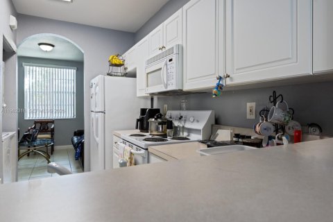 Touwnhouse à vendre à Homestead, Floride: 2 chambres, 99.31 m2 № 2050063 - photo 5