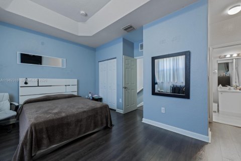 Touwnhouse à vendre à Homestead, Floride: 2 chambres, 99.31 m2 № 2050063 - photo 13