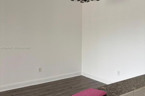 Copropriété à louer à Hialeah, Floride: 2 chambres, 102.75 m2 № 2056076 - photo 10