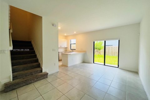 Townhouse in Homestead, Florida 3 bedrooms, 137.77 sq.m. № 2002611 - photo 6