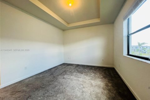 Townhouse in Homestead, Florida 3 bedrooms, 137.77 sq.m. № 2002611 - photo 12