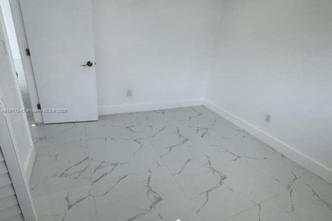 Copropriété à louer à Miami, Floride: 2 chambres, 85.47 m2 № 2019313 - photo 11