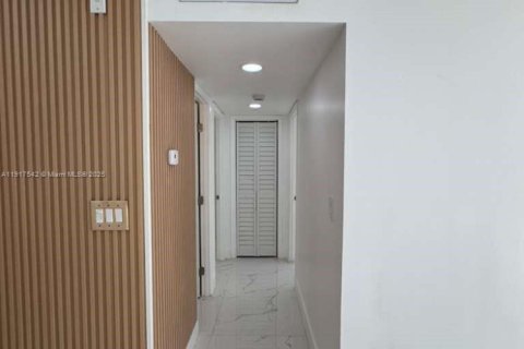 Copropriété à louer à Miami, Floride: 2 chambres, 85.47 m2 № 2019313 - photo 6