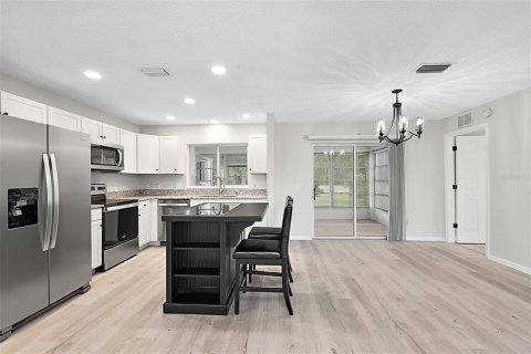 Villa ou maison à vendre à Ocala, Floride: 2 chambres, 145.76 m2 № 1381304 - photo 10