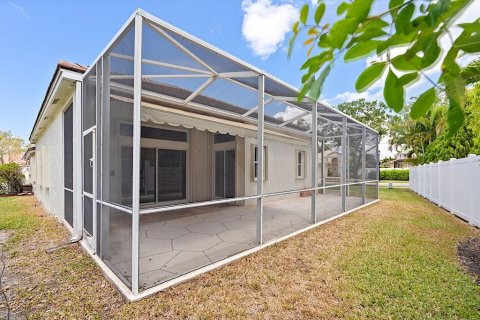 House in Weston, Florida 4 bedrooms, 171.96 sq.m. № 1159841 - photo 1