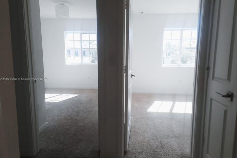 Adosado en alquiler en Miami Gardens, Florida, 3 dormitorios, 141.58 m2 № 1971180 - foto 24