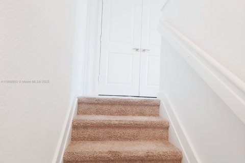 Adosado en alquiler en Miami Gardens, Florida, 3 dormitorios, 141.58 m2 № 1971180 - foto 15