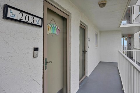 Condo in Flagler Beach, Florida, 2 bedrooms № 2095863 - photo 3