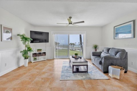 Condo in Flagler Beach, Florida, 2 bedrooms № 2095863 - photo 11