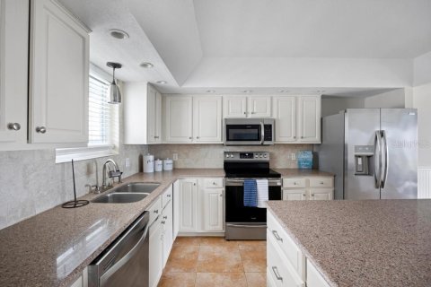 Condo in Flagler Beach, Florida, 2 bedrooms № 2095863 - photo 8