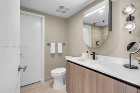 Copropriété à louer à Miami Beach, Floride: 2 chambres № 2154395 - photo 13