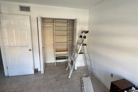 Купить кондоминиум в Майами, Флорида 2 спальни, 82.68м2, № 1971556 - фото 15