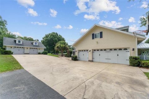 House in Ocala, Florida 5 bedrooms, 339.74 sq.m. № 1788965 - photo 5