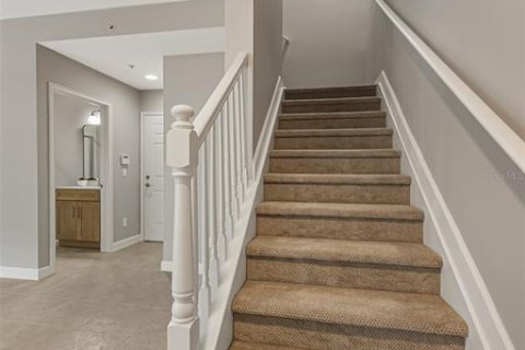 Townhouse in Lake Mary, Florida 3 bedrooms, 213.21 sq.m. № 1670029 - photo 11