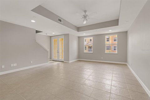Townhouse in Lake Mary, Florida 3 bedrooms, 213.21 sq.m. № 1670029 - photo 13