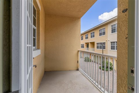 Townhouse in Lake Mary, Florida 3 bedrooms, 213.21 sq.m. № 1670029 - photo 26