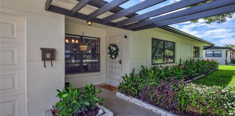 Villa ou maison à Seminole, Floride 4 chambres, 194.35 m2 № 2302840