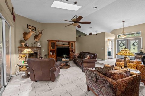 Villa ou maison à vendre à Bushnell, Floride: 3 chambres, 188.31 m2 № 2339346 - photo 4