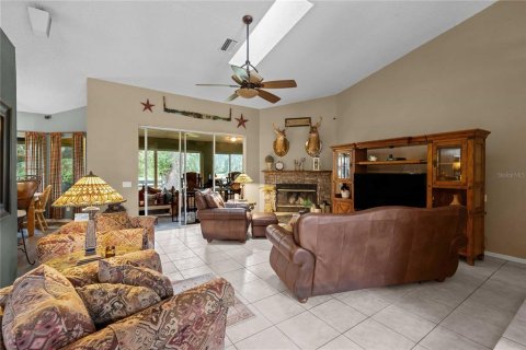 Villa ou maison à vendre à Bushnell, Floride: 3 chambres, 188.31 m2 № 2339346 - photo 2