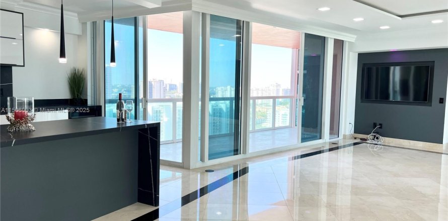 Condominio en Aventura, Florida, 3 dormitorios  № 1764521