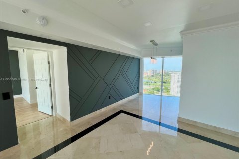 Condominio en venta en Aventura, Florida, 3 dormitorios, 173.73 m2 № 1764521 - foto 5