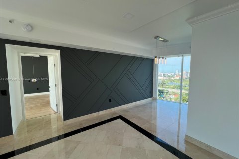 Condominio en venta en Aventura, Florida, 3 dormitorios, 173.73 m2 № 1764521 - foto 14
