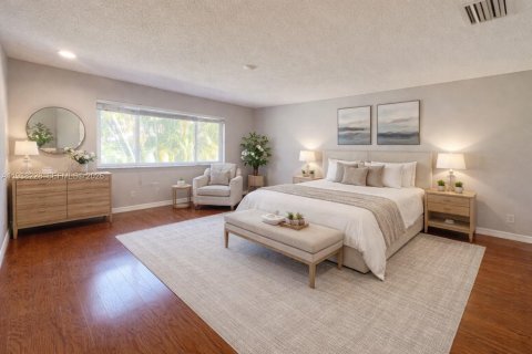 Купить таунхаус в Пемброк-Пайнс, Флорида 3 спальни, 157.47м2, № 1995954 - фото 11