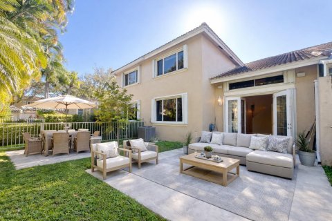 Купить таунхаус в Пемброк-Пайнс, Флорида 3 спальни, 157.47м2, № 1995954 - фото 23