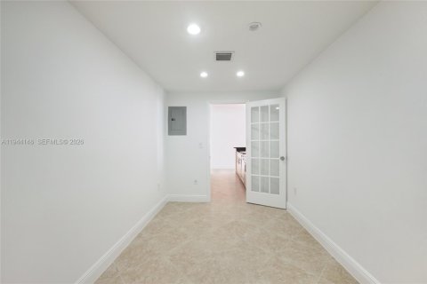 Copropriété à vendre à Bay Harbor Islands, Floride: 1 chambre, 88.26 m2 № 2002508 - photo 7