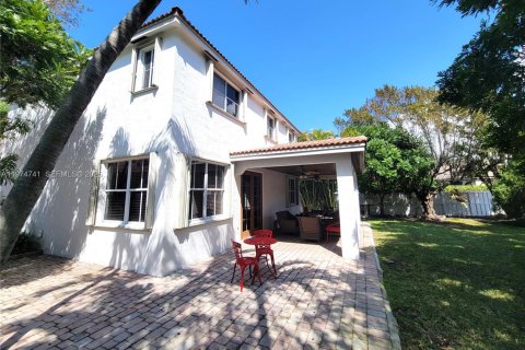 Снять в аренду виллу или дом в Уэстон, Флорида 5 спален, 230.4м2, № 2036085 - фото 25