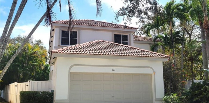 Дом в Уэстон, Флорида 5 спален, 230.4м2 № 2036085