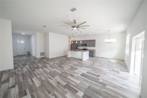 House in Ocala, Florida 3 bedrooms, 173.91 sq.m. № 2151046 - photo 5