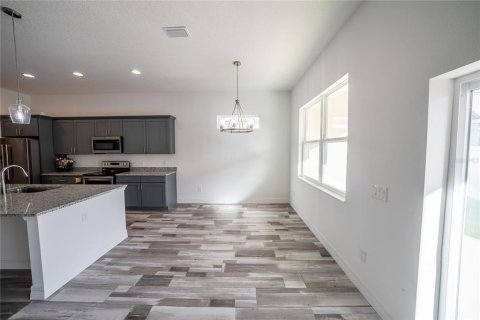 House in Ocala, Florida 3 bedrooms, 173.91 sq.m. № 2151046 - photo 10