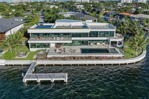 Villa ou maison à vendre à North Miami, Floride: 7 chambres, 803.79 m2 № 1964559 - photo 1