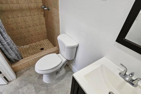 Casa en alquiler en Miami, Florida, 1 dormitorio, 55.74 m2 № 2039784 - foto 10