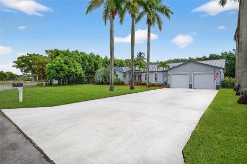 Casa en venta en Homestead, Florida, 4 dormitorios, 228.73 m2 № 1951437 - foto 3