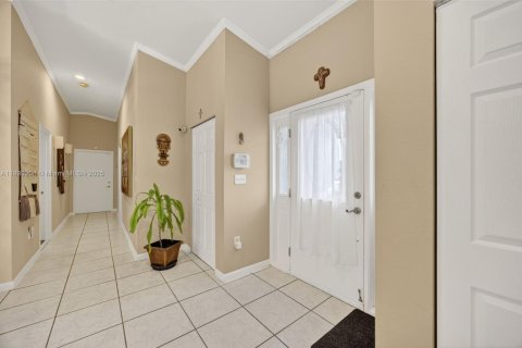 Casa en venta en Homestead, Florida, 4 dormitorios, 228.73 m2 № 1951437 - foto 5