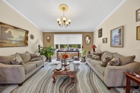 Casa en venta en Homestead, Florida, 4 dormitorios, 228.73 m2 № 1951437 - foto 7