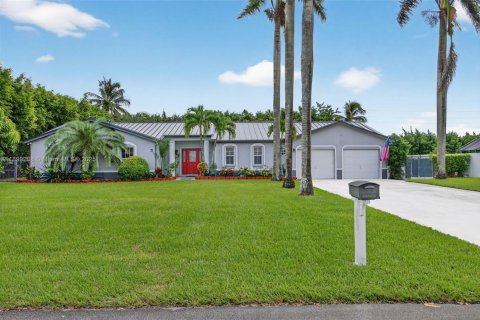 Casa en venta en Homestead, Florida, 4 dormitorios, 228.73 m2 № 1951437 - foto 1