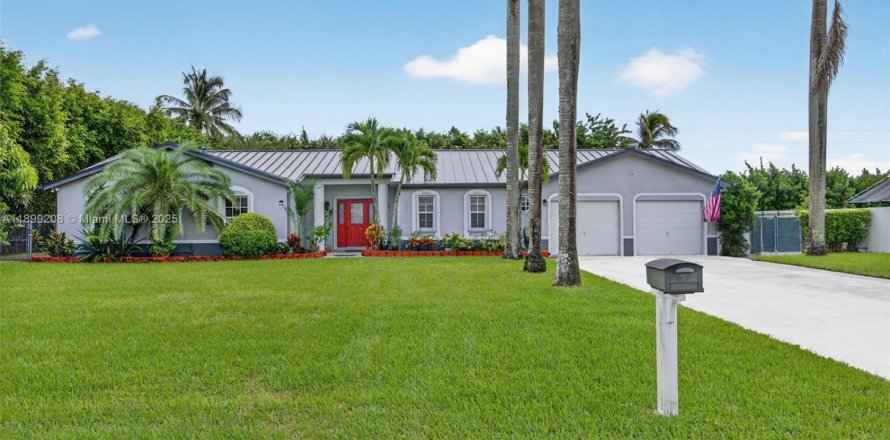 Casa en Homestead, Florida 4 dormitorios, 228.73 m2 № 1951437