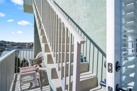 House in Flagler Beach, Florida 3 bedrooms, 171.87 sq.m. № 1535205 - photo 9