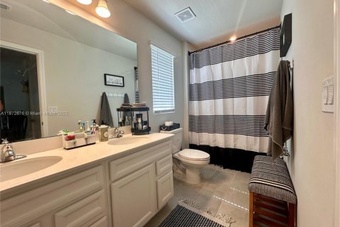 Villa ou maison à vendre à Clermont, Floride: 5 chambres, 306.95 m2 № 1921883 - photo 24